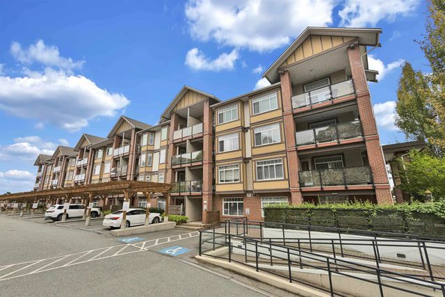 5650 201a Street 117, Langley