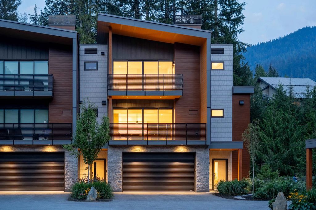 2077 Garibaldi Way 18, Whistler