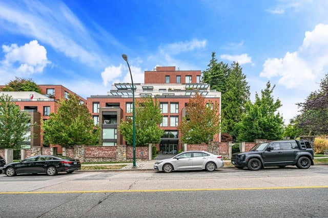1561 W 57th Avenue 602, Vancouver