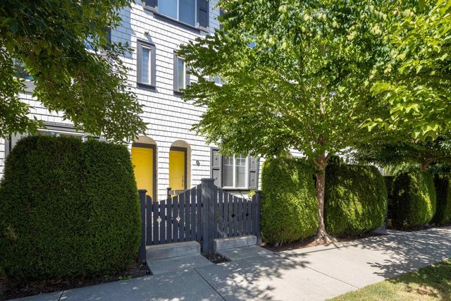 16357 15 Avenue 5, Surrey