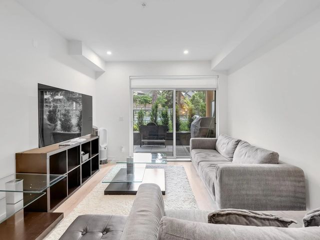 2635 King George Boulevard 134, Surrey
