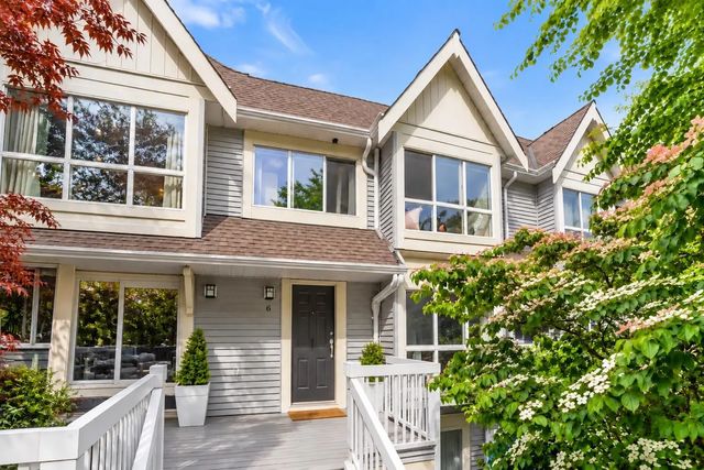 1073 Lynn Valley Road 6, North Vancouver
