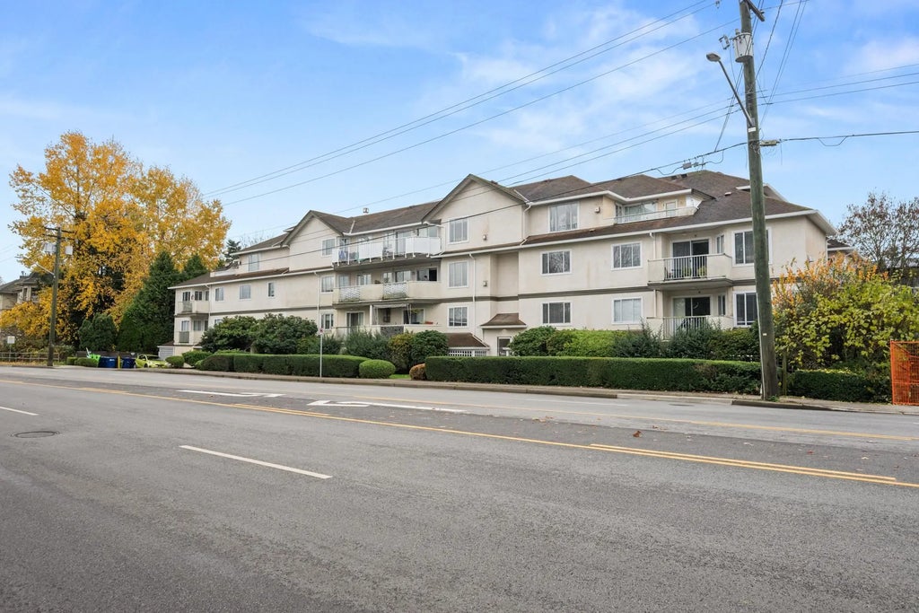 20064 56 Avenue 205, Langley