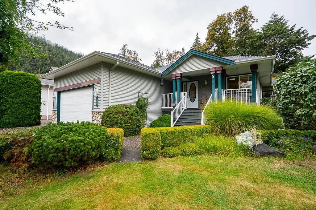 225 Balsam Avenue, Harrison Hot Springs