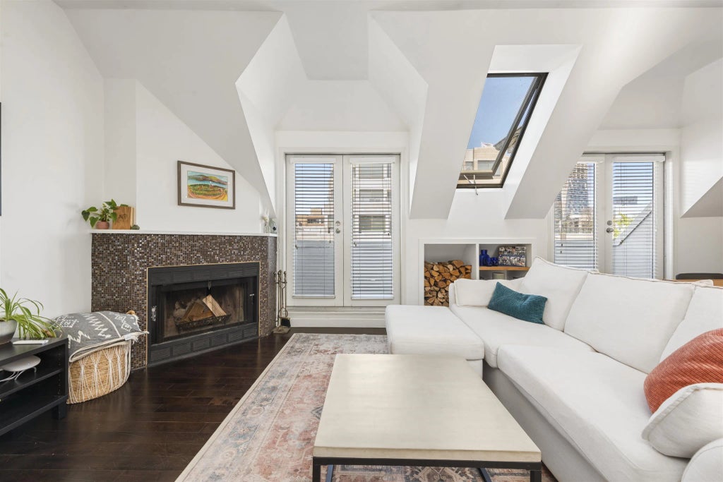 1858 W 1st Avenue, Vancouver