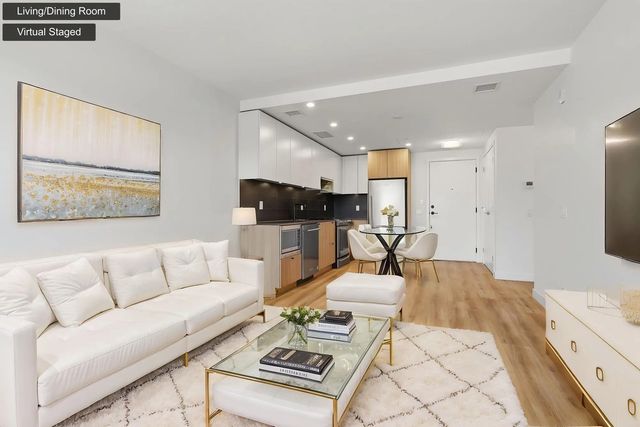 648 Lea Avenue 407, Coquitlam