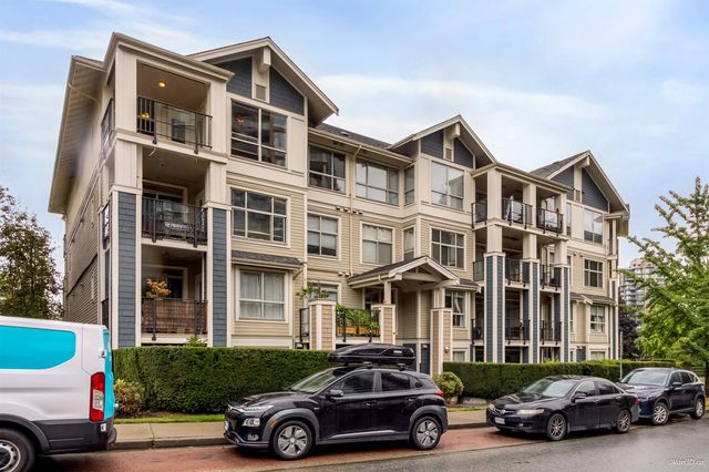 275 Ross Drive 401, New Westminster