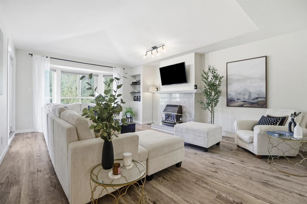 6440 197 Street 304, Langley