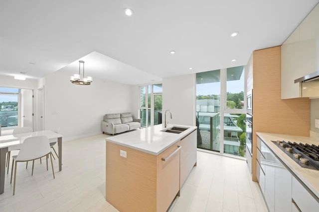 3538 Sawmill Crescent 1302, Vancouver