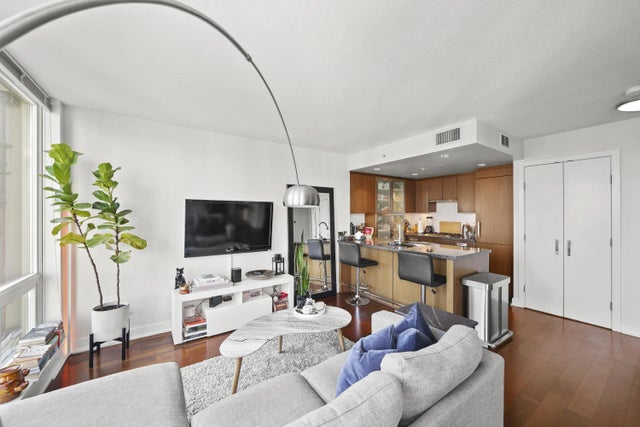 1055 Richards Street 1708, Vancouver