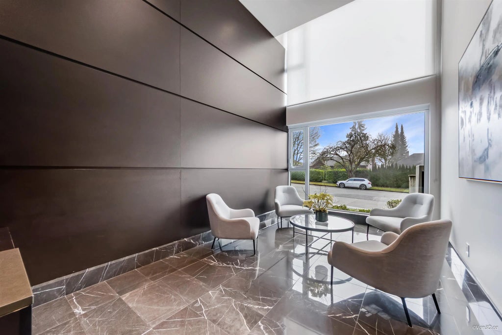 1571 W 57th Avenue 305, Vancouver