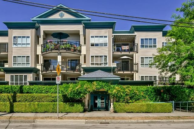 20727 Douglas Crescent 101, Langley
