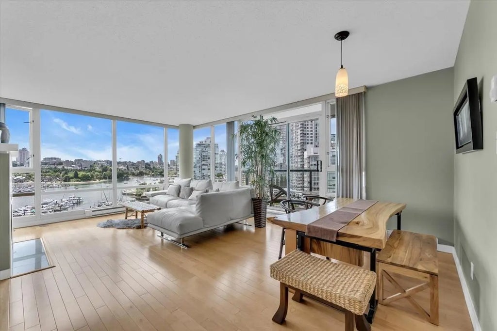 1067 Marinaside Crescent 1503, Vancouver