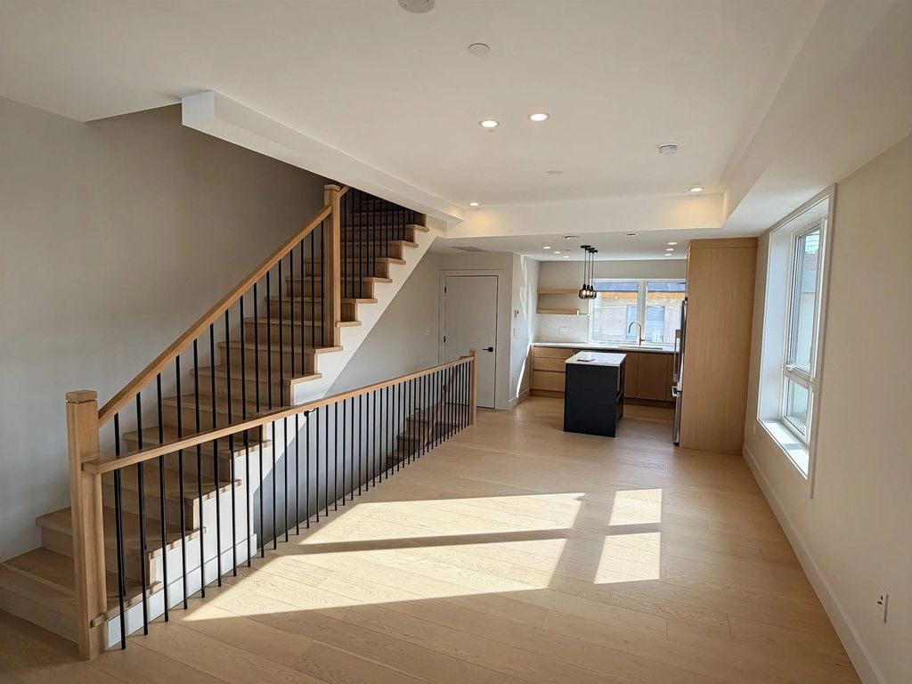 1406 E 18th Avenue 103, Vancouver