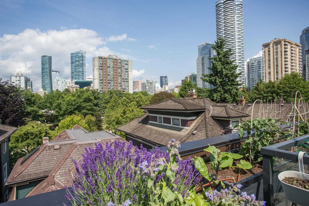 1152 Comox Street 2, Vancouver