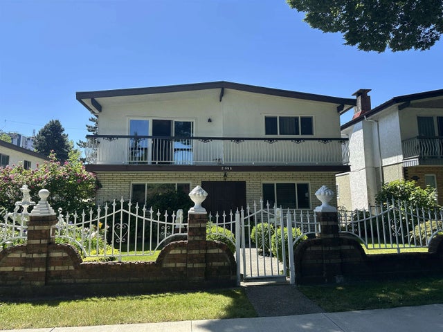 2698 Ward Street, Vancouver