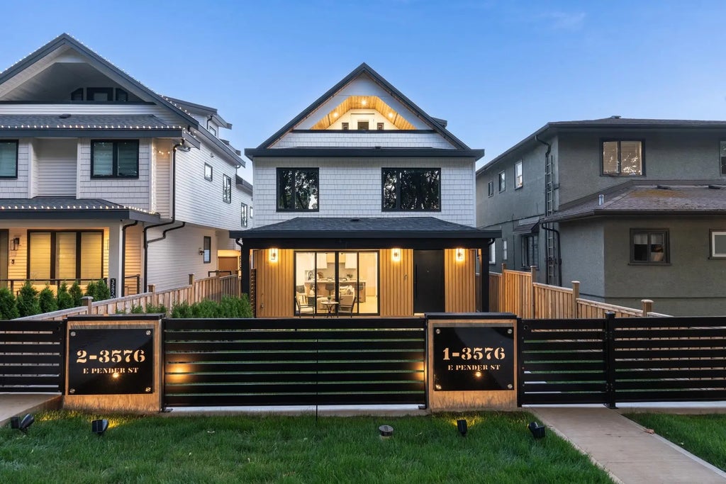 3576 E Pender Street 1, Vancouver