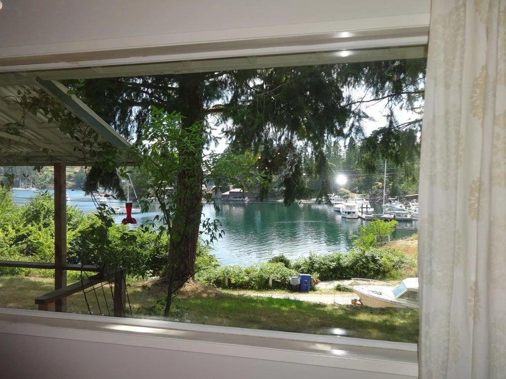 13173 Sexw'amin Street, Garden Bay