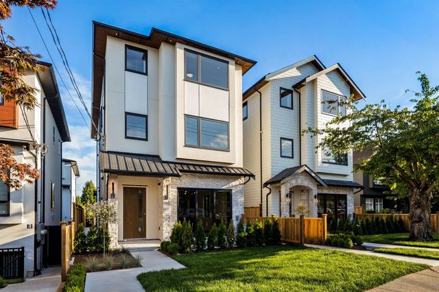 6682 Napier Street 1, Burnaby