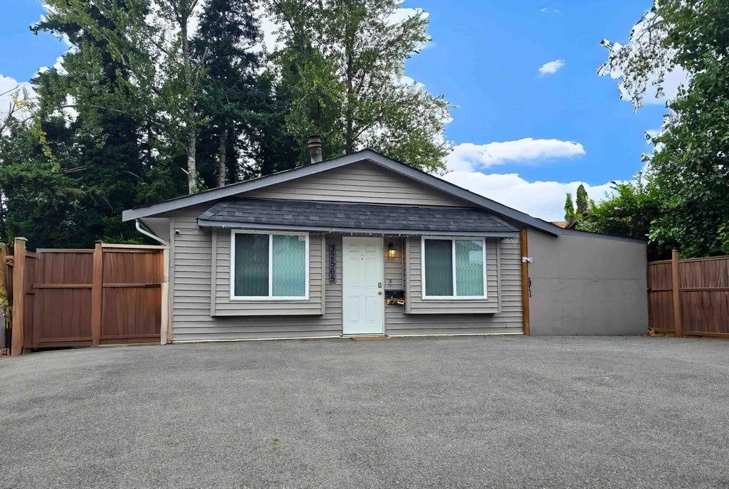 32565 George Ferguson Way, Abbotsford