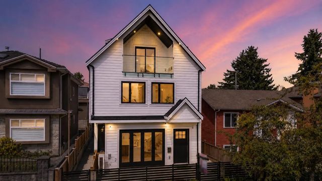 3271 E Georgia Street 1, Vancouver
