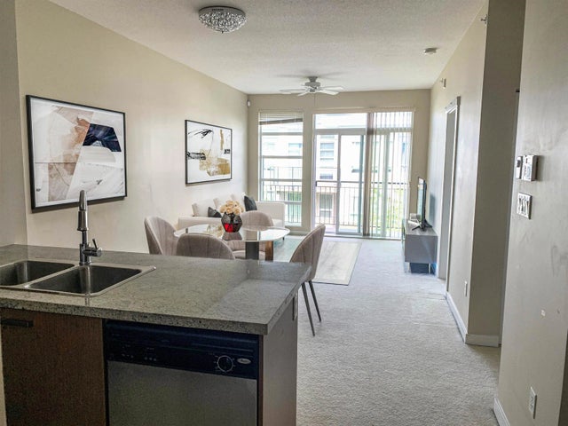 9399 Tomicki Avenue 415, Richmond