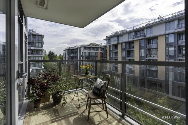 2080 W Broadway 661, Vancouver