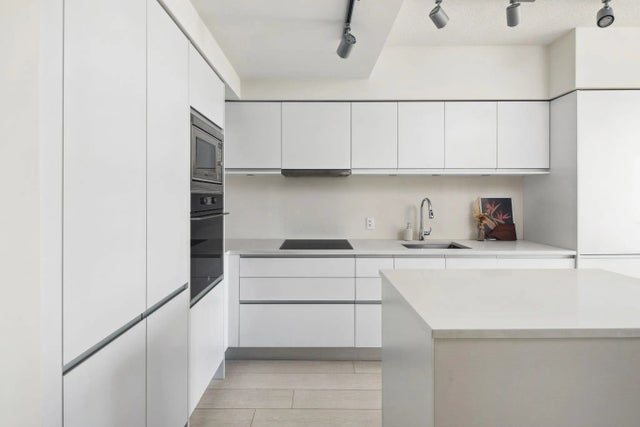 180 E 2nd Avenue 611, Vancouver