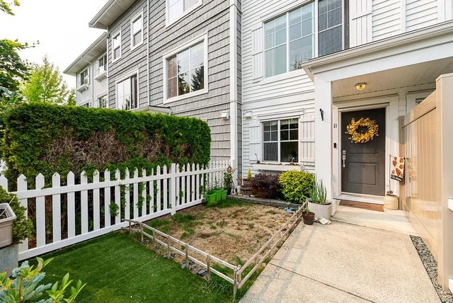 16228 16 Avenue 11, Surrey