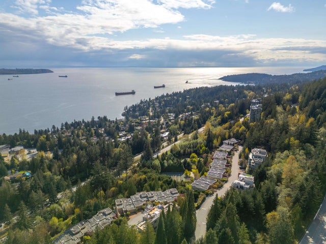 3112 Deer Ridge Drive, West Vancouver