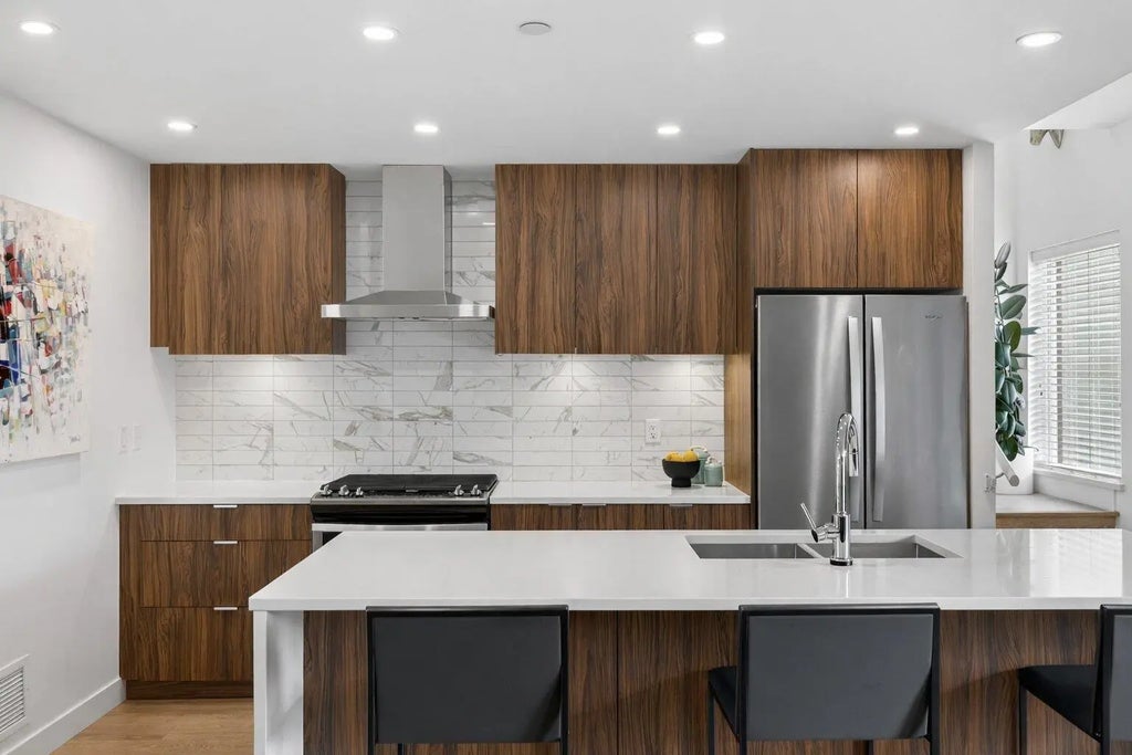 3596 Salal Drive 14, North Vancouver