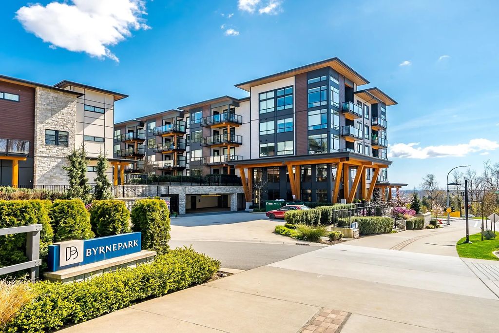 6438 Byrnepark Drive 416, Burnaby