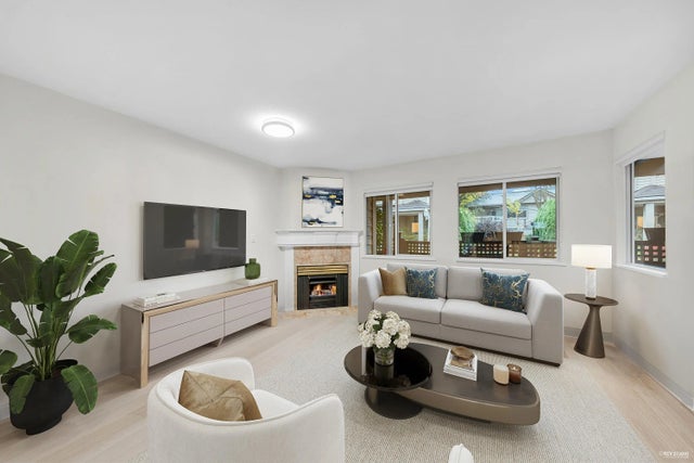 815 Tobruck Avenue 8, North Vancouver