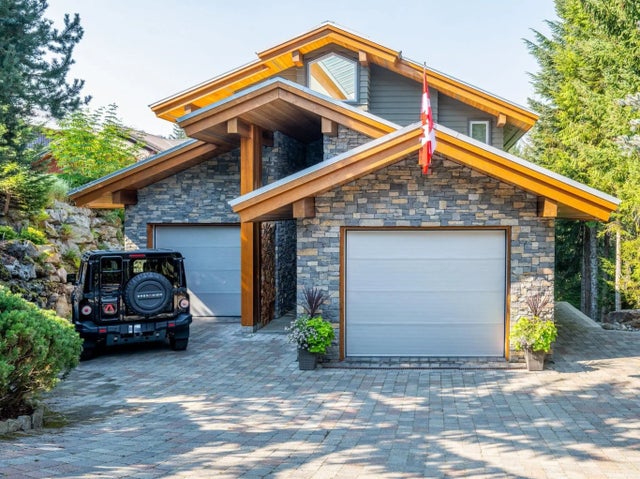2341 Gondola Way, Whistler