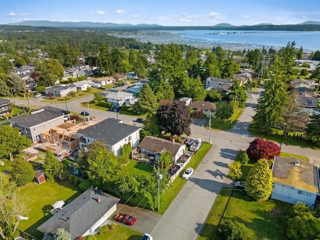 15661 Roper Avenue, White Rock