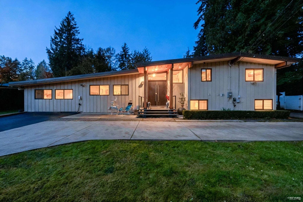 475 Newlands Road, West Vancouver