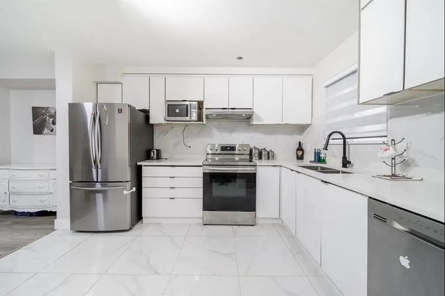 13710 67 Avenue 129, Surrey