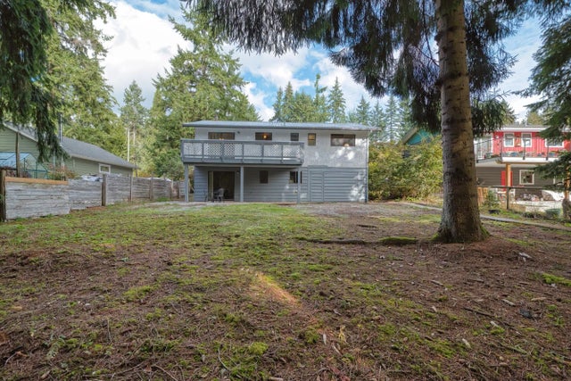 1067 Fircrest Road, Gibsons