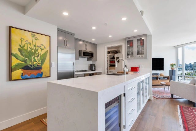 918 Cooperage Way 2007, Vancouver