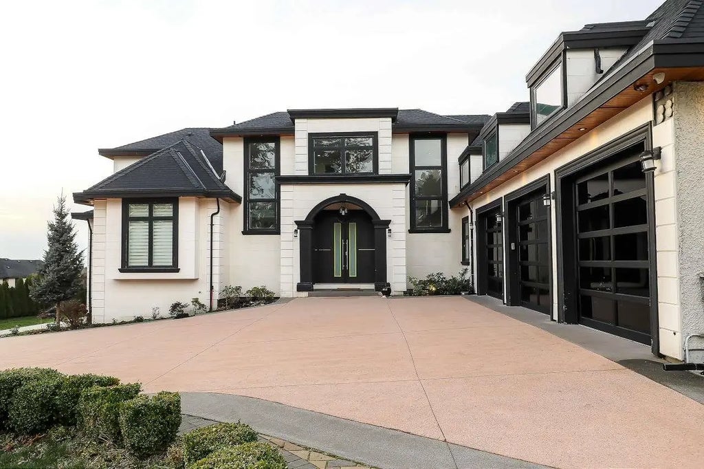 14601 55a Avenue, Surrey