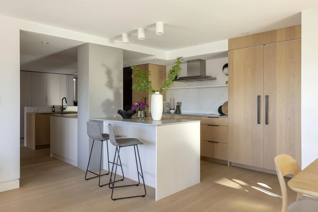 1490 Pennyfarthing Drive 709, Vancouver