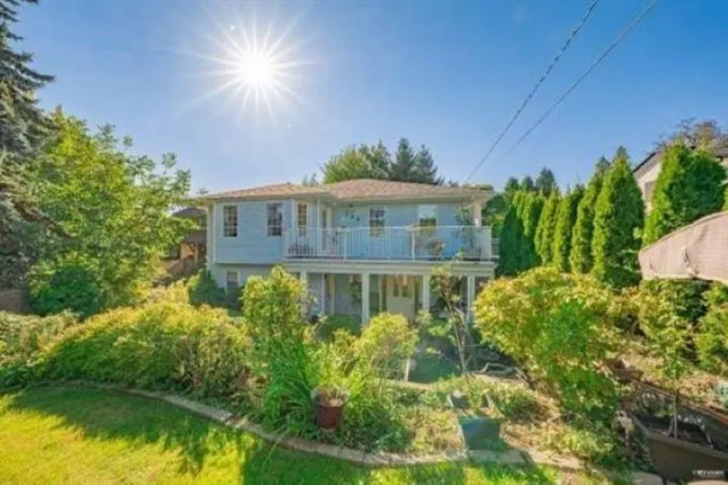 384 Blue Mountain Street Basement, Coquitlam