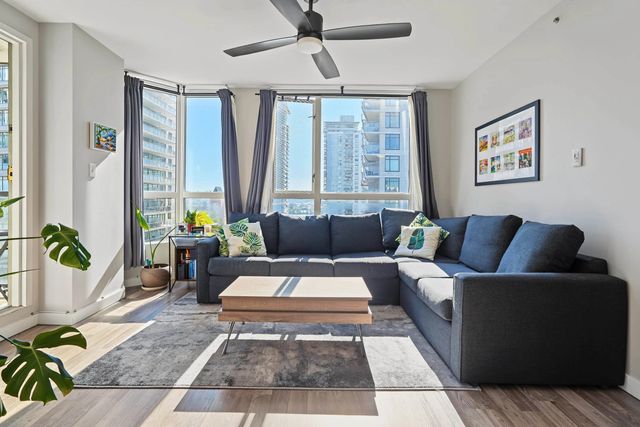 55 Tenth Street 1105, New Westminster