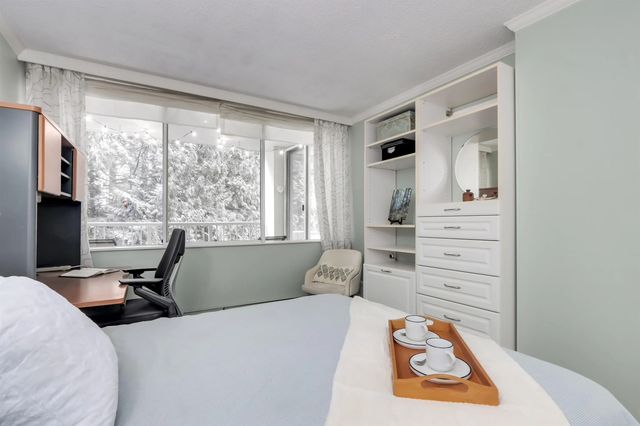 2004 Fullerton Avenue 303, North Vancouver