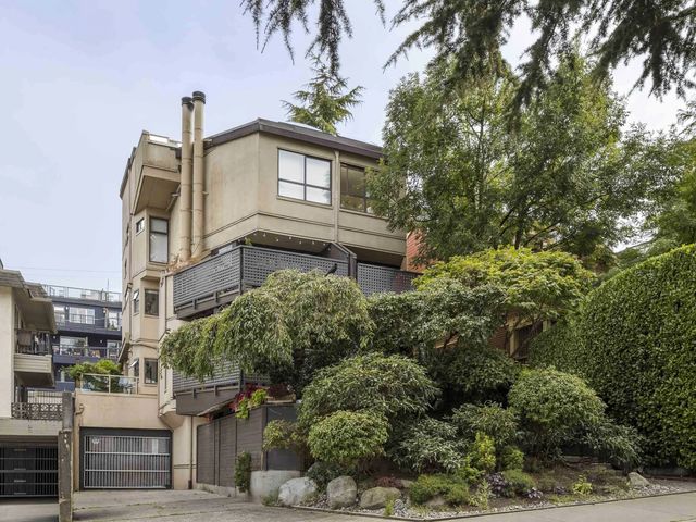 2028 W 3rd Avenue 201, Vancouver