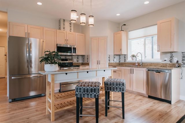 6222 Sitka Road, Sechelt