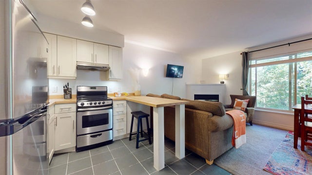 3070 Hillcrest Drive 101, Whistler