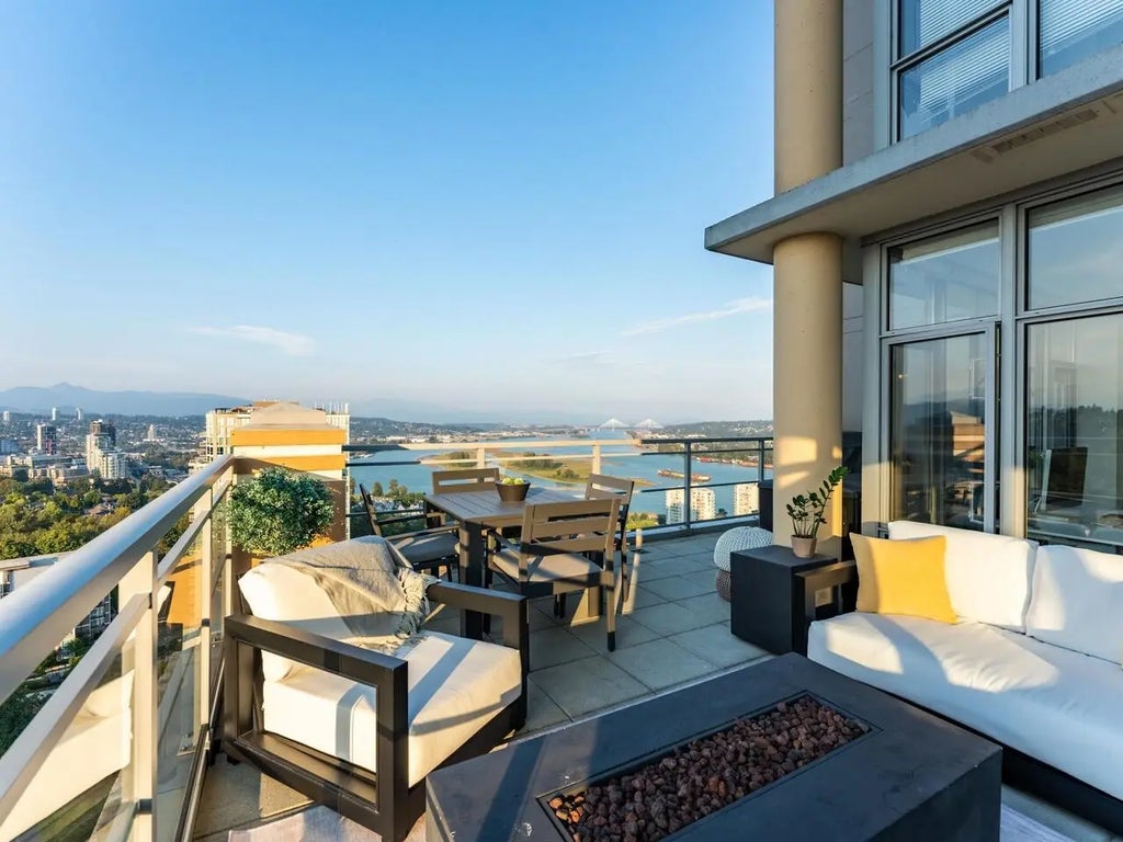 280 Ross Drive 2301, New Westminster