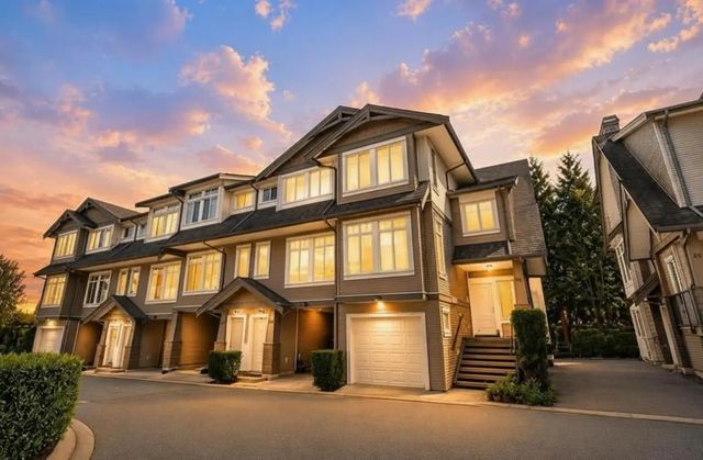 8250 209b Street 25, Langley