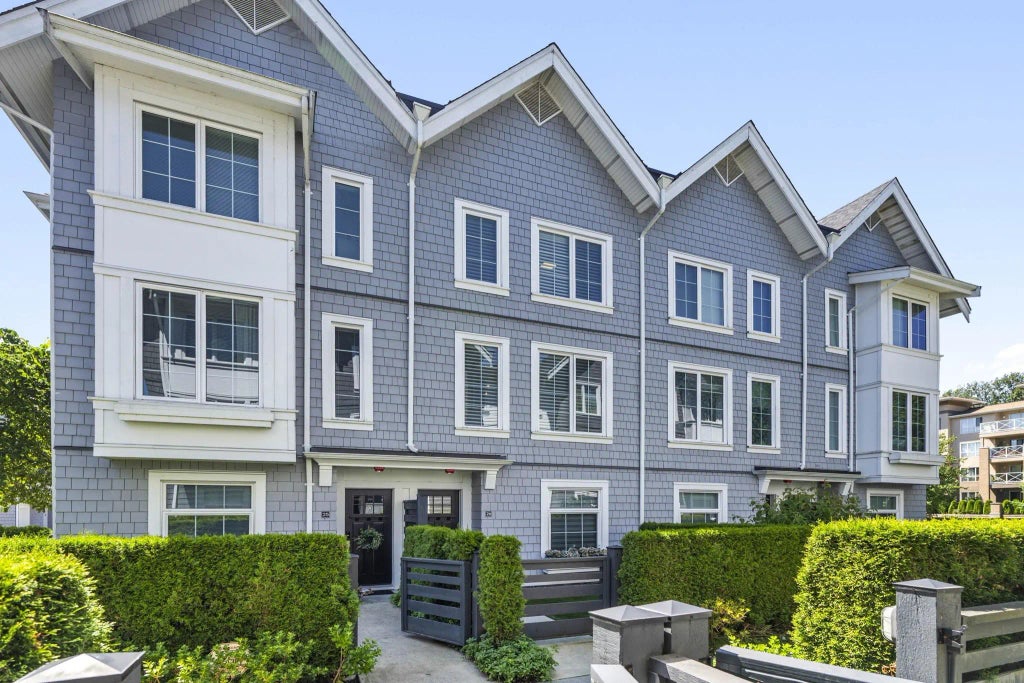 2560 Pitt River Road 26, Port Coquitlam